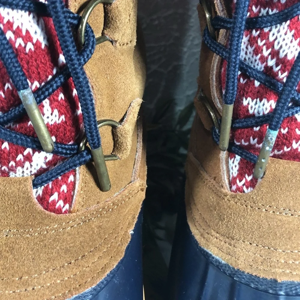 KHOMBU Sherpa Lined Duck Boots Sweater Print Lace Up Boots